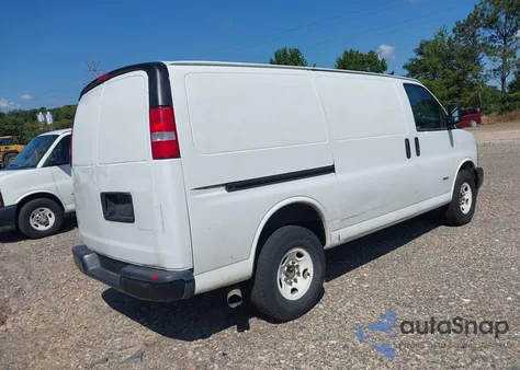 2017 Chevrolet Express 2500 Work Van из США, поврежденный, VIN 1GCWGAF17H1318313